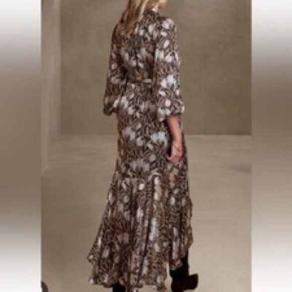 Banana Republic Fiori Ruffle Wrap Dress Black Gold Silk Size S Party Wedding - Picture 3 of 14